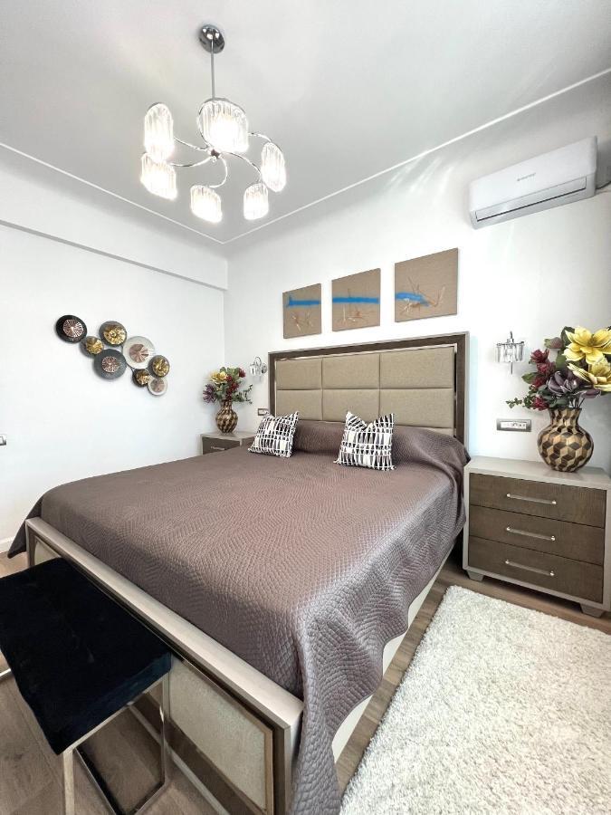 Sky View - Luxury Apartament - Sanador Victoriei 布加勒斯特 外观 照片