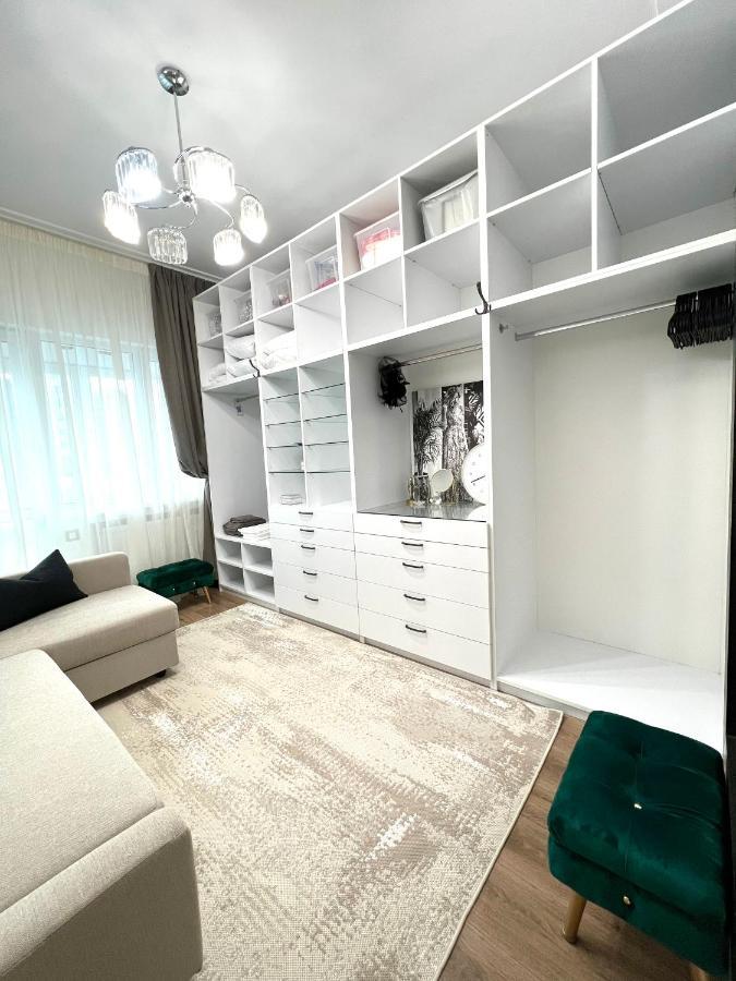 Sky View - Luxury Apartament - Sanador Victoriei 布加勒斯特 外观 照片
